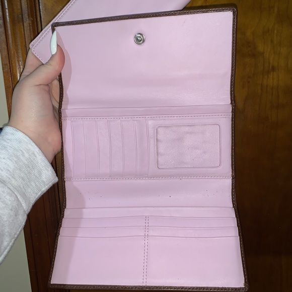 Coach - Picture 4 of 4